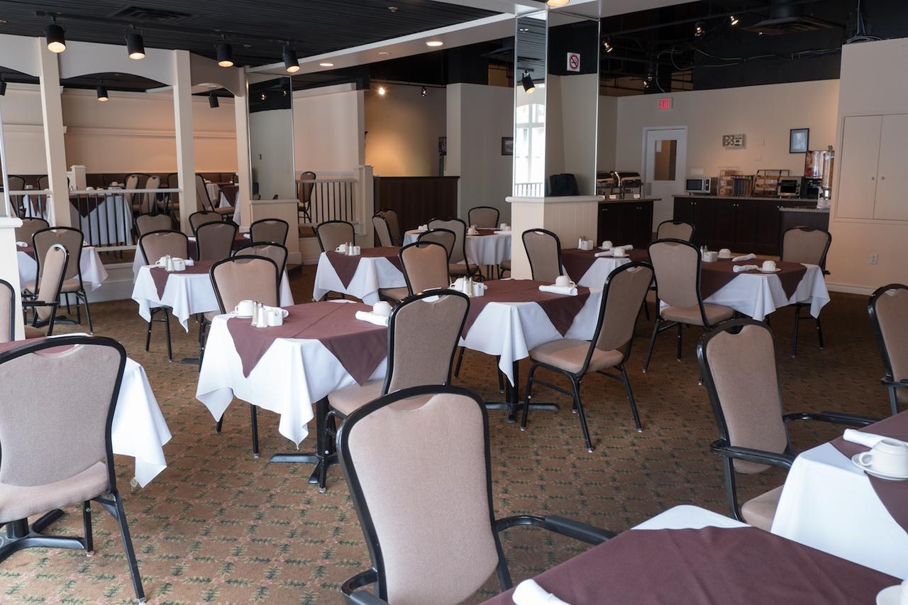 The Roehampton Hotel Toronto Exterior photo
