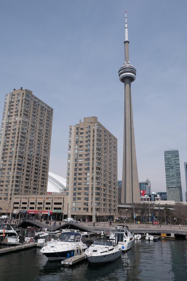 The Roehampton Hotel Toronto Exterior photo