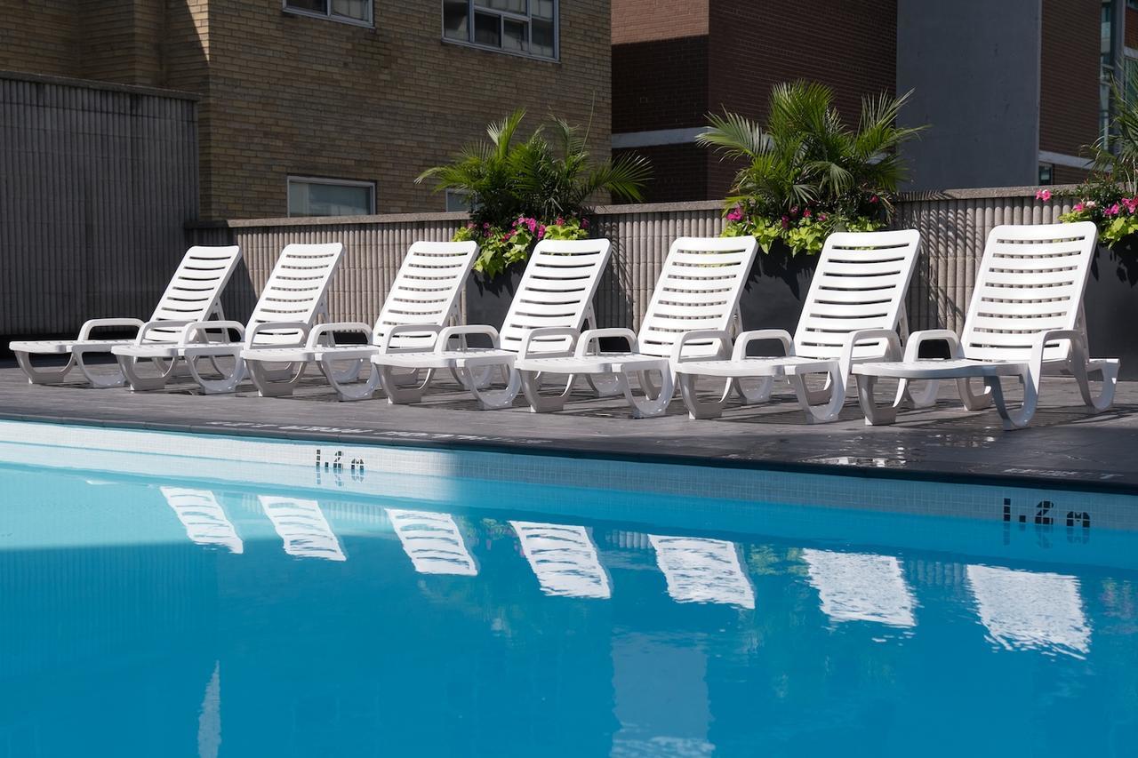 The Roehampton Hotel Toronto Exterior photo